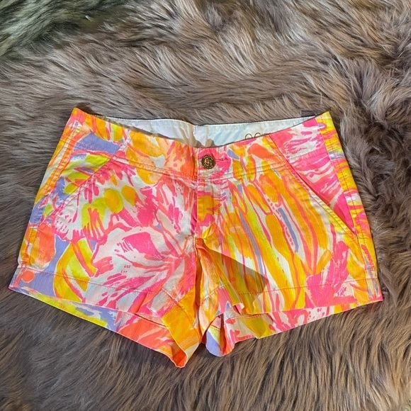 Lilly Pulitzer Pants - Lilly Pulitzer The Kerrie Short - 3” Inseam Multi Sun Splashed